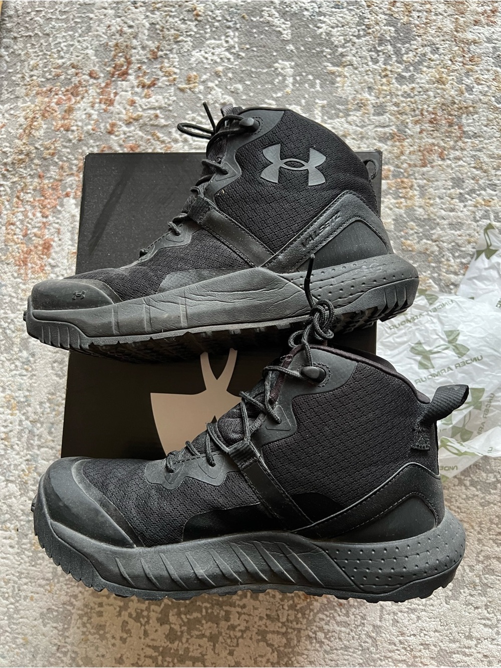 $200 Under Armour Women’s Valsetz Black Tactical Mid-Top Slip Resistant Boots